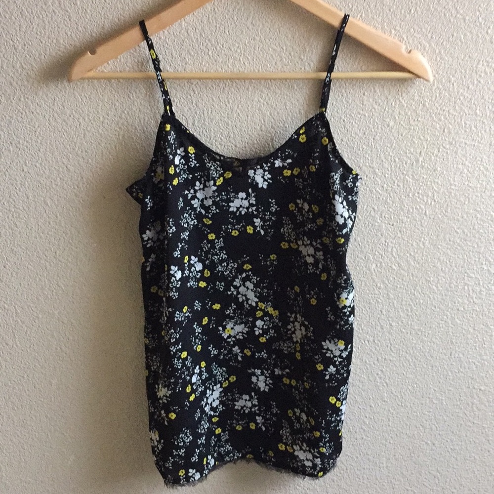 Vera Wang top 🖤3 for $12🖤